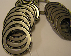 精密机械（轴承护片零部件等）