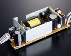 各种游戏设备（电源部件等）